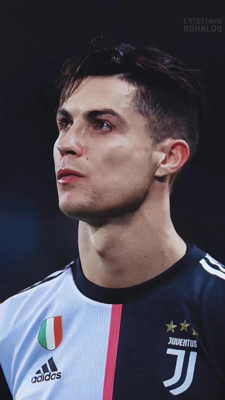 TES发布“谁是卧底”视频！Bin碰拳不弯腰原因曝光：命太硬学不会