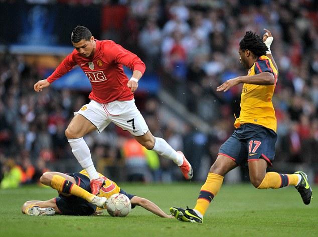 TGA 2025：《Apex英雄》原班人马新作《巅峰守卫》 开创PvP突袭玩法