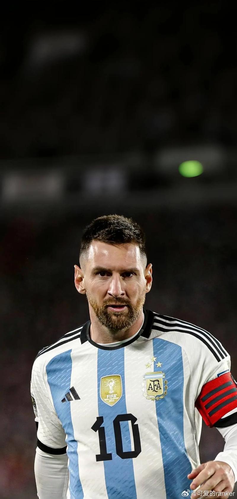 意甲媒体热议：米兰只有两百次传球，而科莫俱乐部完成了七百五十次，但最后是米兰取得了胜利